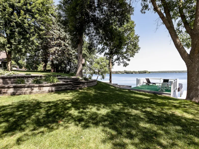 TOONTASTIC PONTOON VRBO VACTION PROPERTY RENTAL 8